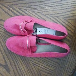 Woman's  size 7 Loft fusia/coral pink shoes